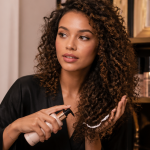 Comment hydrater ses cheveux sans rinçage femme boucles lait capillaire